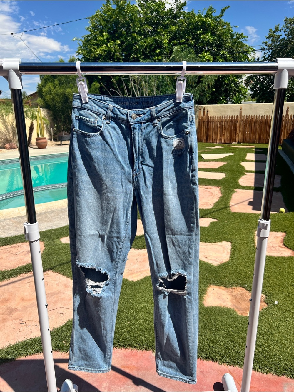 American Eagle Outfitters Light Blue Distressed Boyfriend Jeans